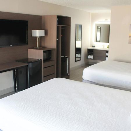 Angel Inn Near Imax, A Travelodge By Wyndham Branson Exterior foto