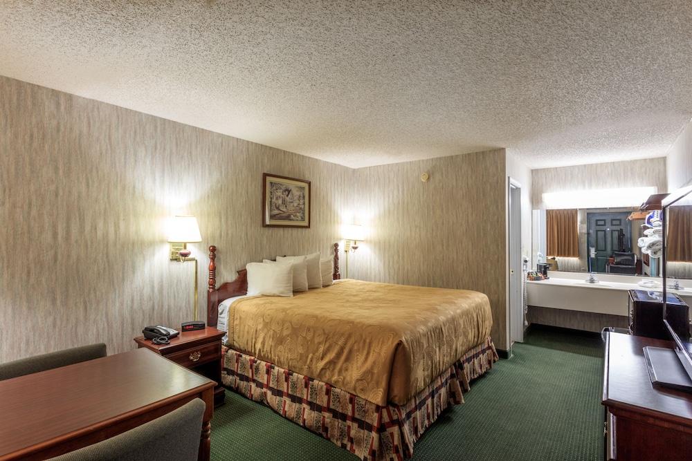 Angel Inn Near Imax, A Travelodge By Wyndham Branson Exterior foto
