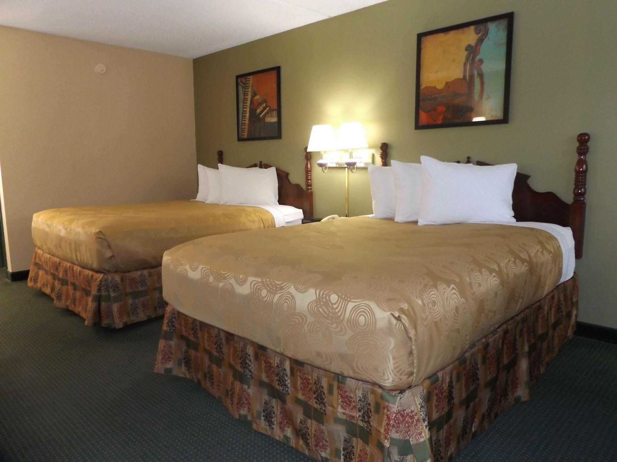Angel Inn Near Imax, A Travelodge By Wyndham Branson Exterior foto